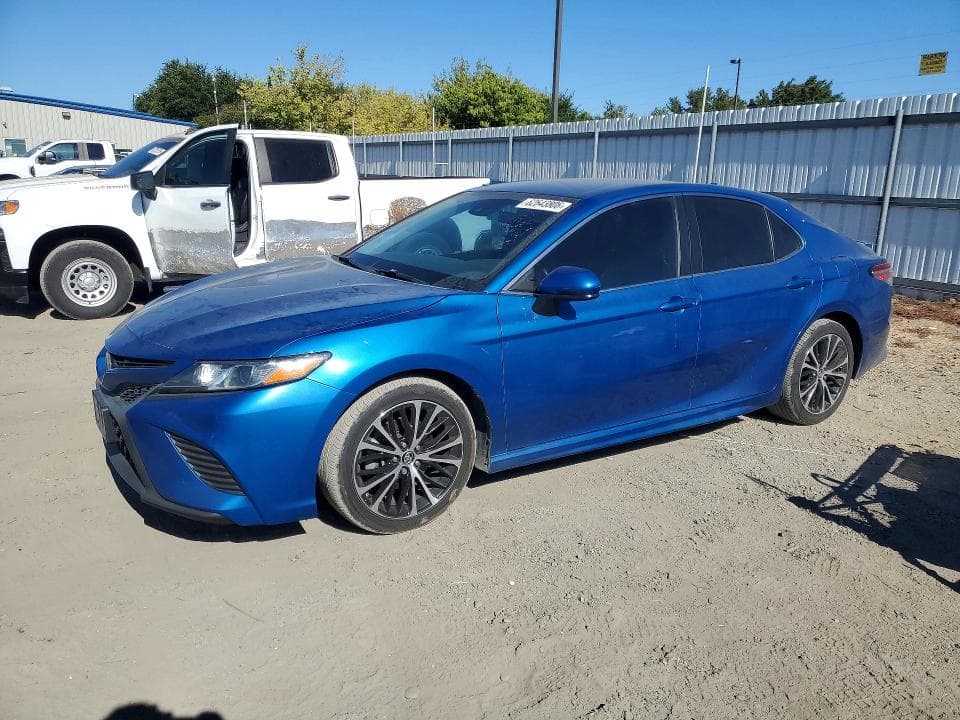 2019 TOYOTA CAMRY SE - 1