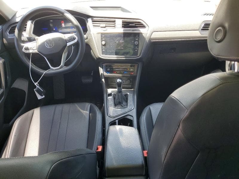 2022 VOLKSWAGEN TIGUAN SE 8