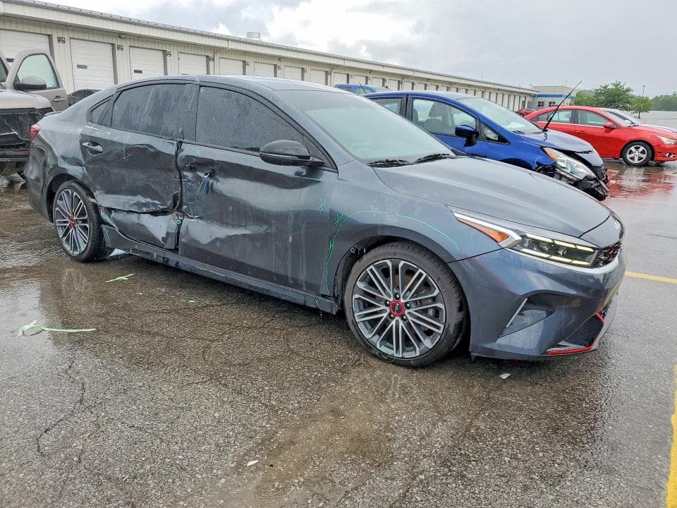 2023 KIA FORTE GT 4