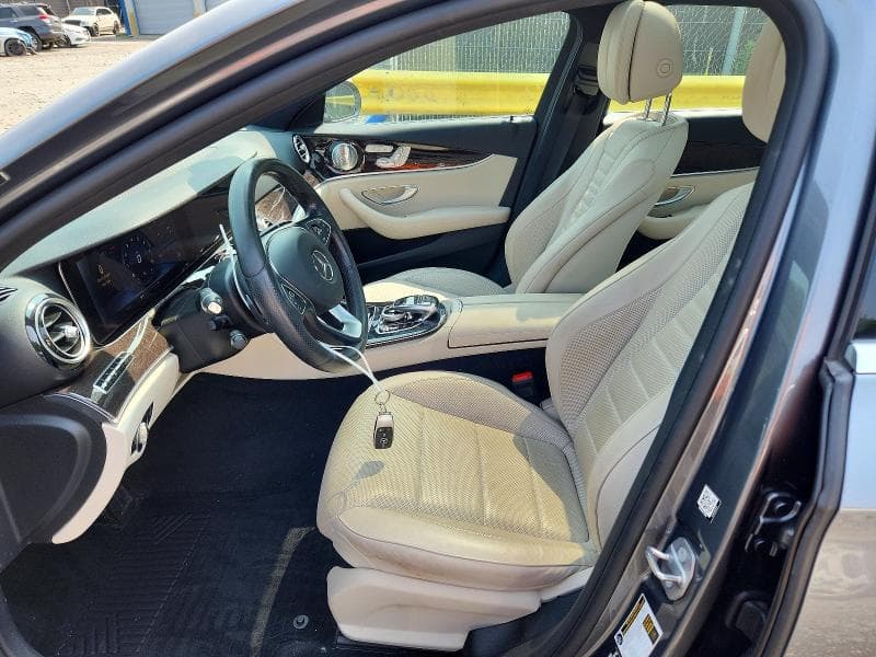 2017 MERCEDES-BENZ E 300 4MATIC 7
