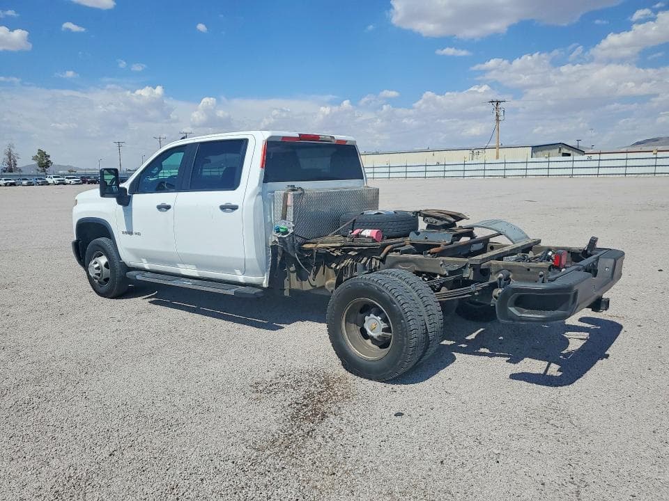 2024 CHEVROLET SILVERADO K3500 2