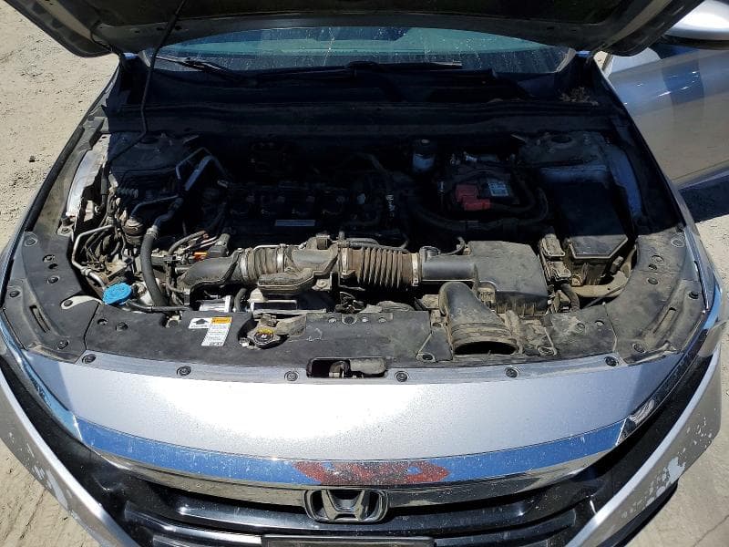 2018 HONDA ACCORD LX 11