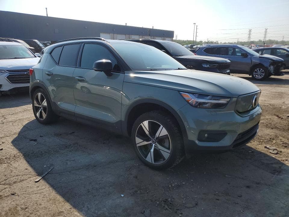 2021 VOLVO XC40 RECHARGE 4