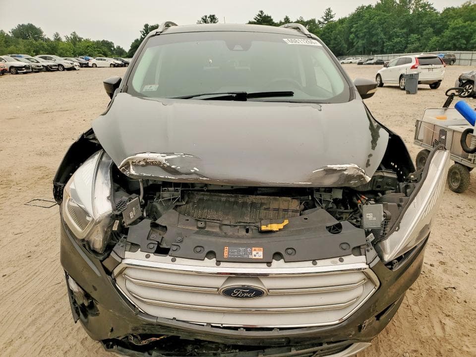 2019 FORD ESCAPE TITANIUM 5
