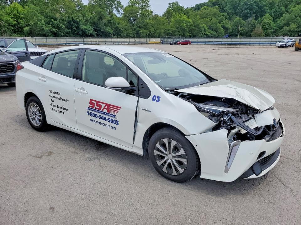 2020 TOYOTA PRIUS LE AWD-E 4