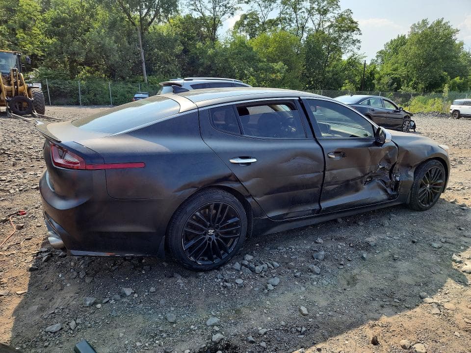 2018 KIA STINGER BASE 3