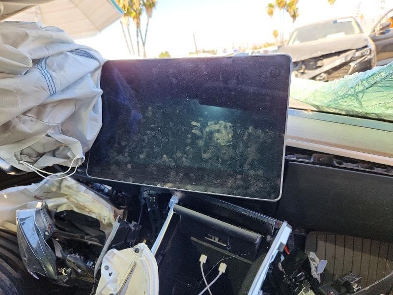 2018 TESLA MODEL 3 9