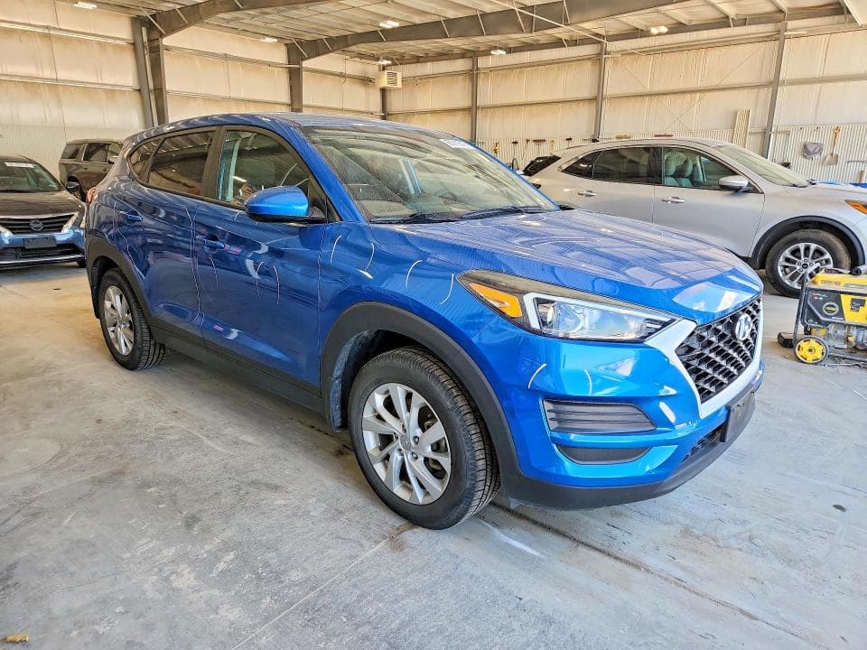 2020 HYUNDAI TUCSON SE 4