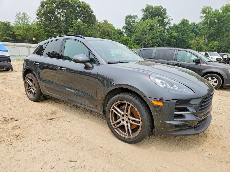 2021 PORSCHE MACAN 4