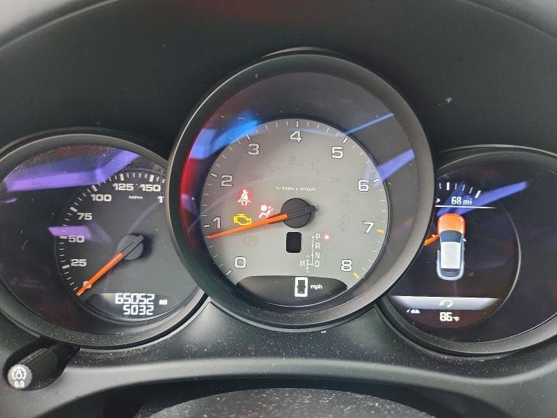 2020 PORSCHE MACAN S 9