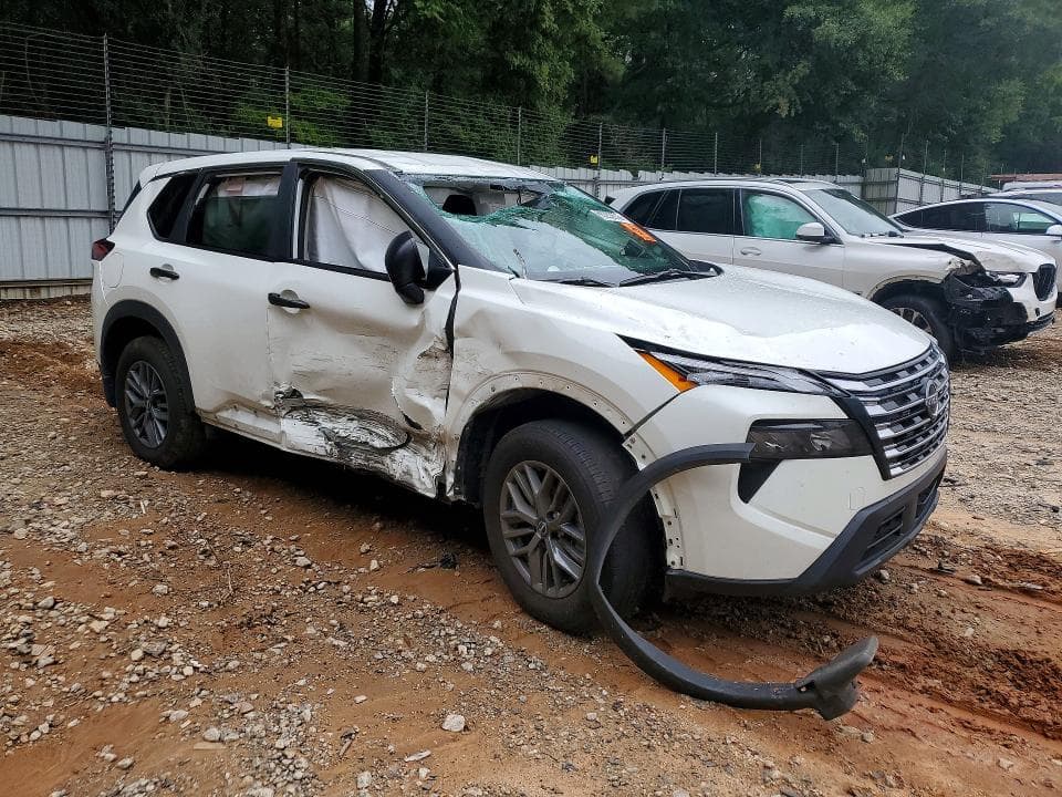 2026 NISSAN ROGUE S 4