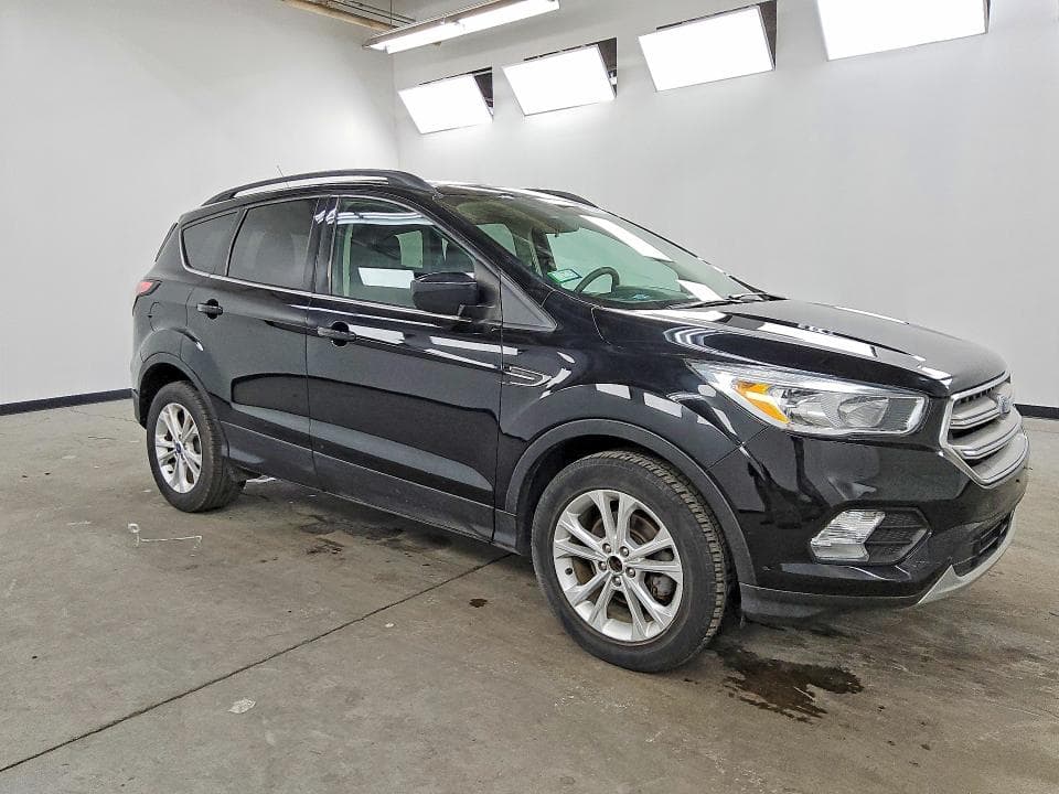 2018 FORD ESCAPE SE 4