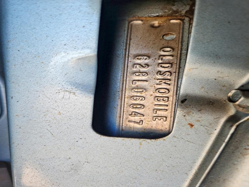 1962 OLDSMOBILE NINETY-EIGHT 12