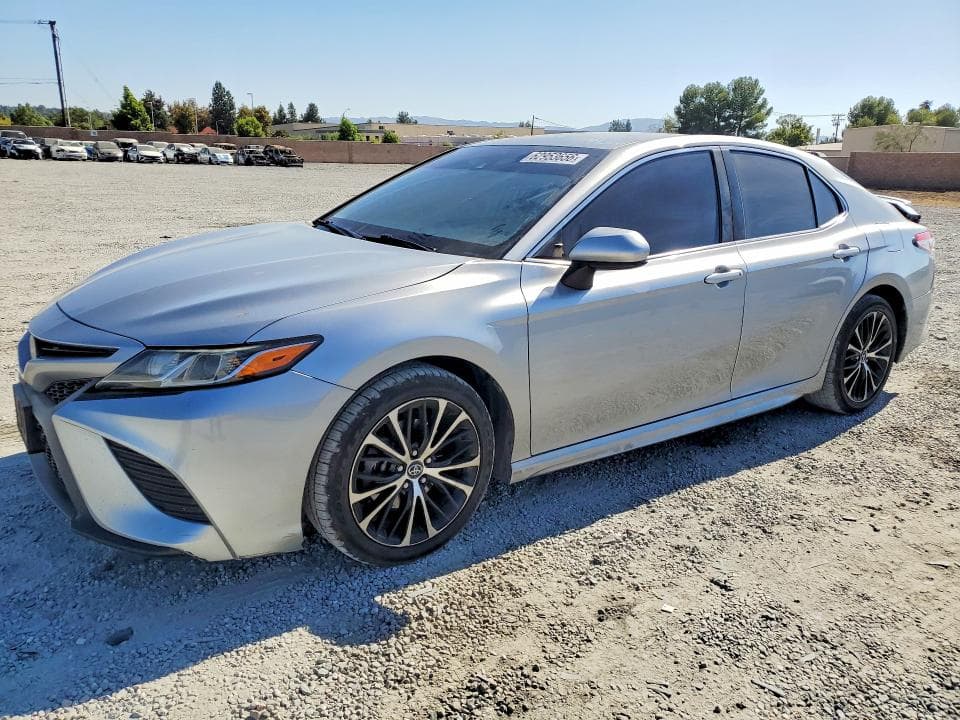 2019 TOYOTA CAMRY SE