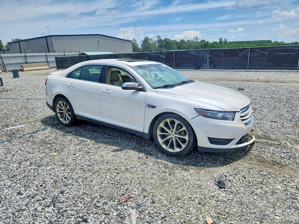 2018 FORD TAURUS LIMITED 4