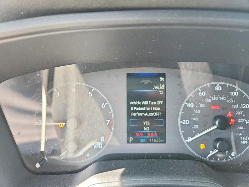 2025 TOYOTA COROLLA SE 9
