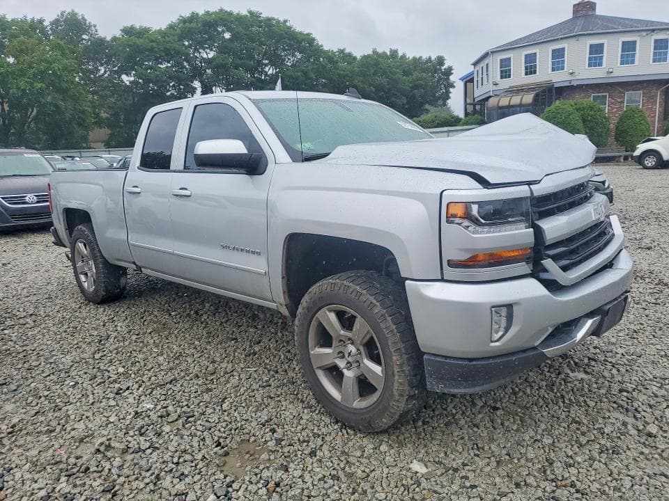 2017 CHEVROLET SILVERADO K1500 LT 4