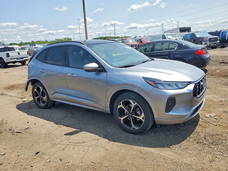 2024 FORD ESCAPE ST LINE SELECT 4