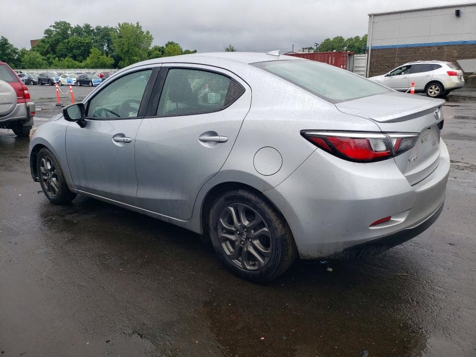 2019 TOYOTA YARIS LE 2