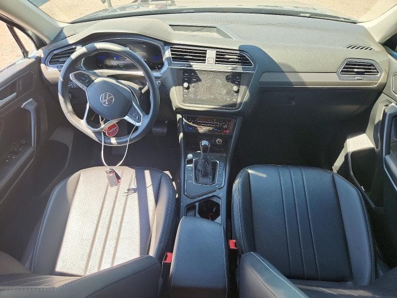 2023 VOLKSWAGEN TIGUAN SE 8