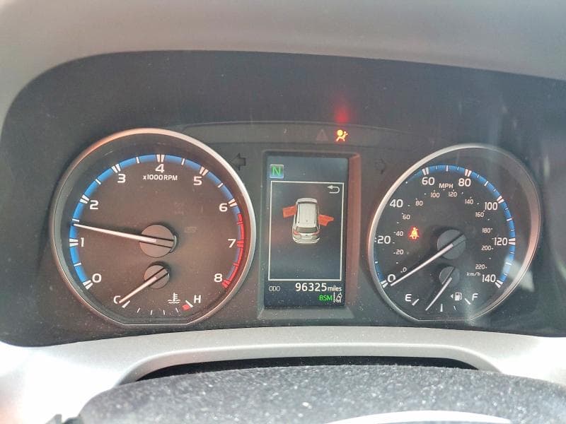 2018 TOYOTA RAV4 XLE 9