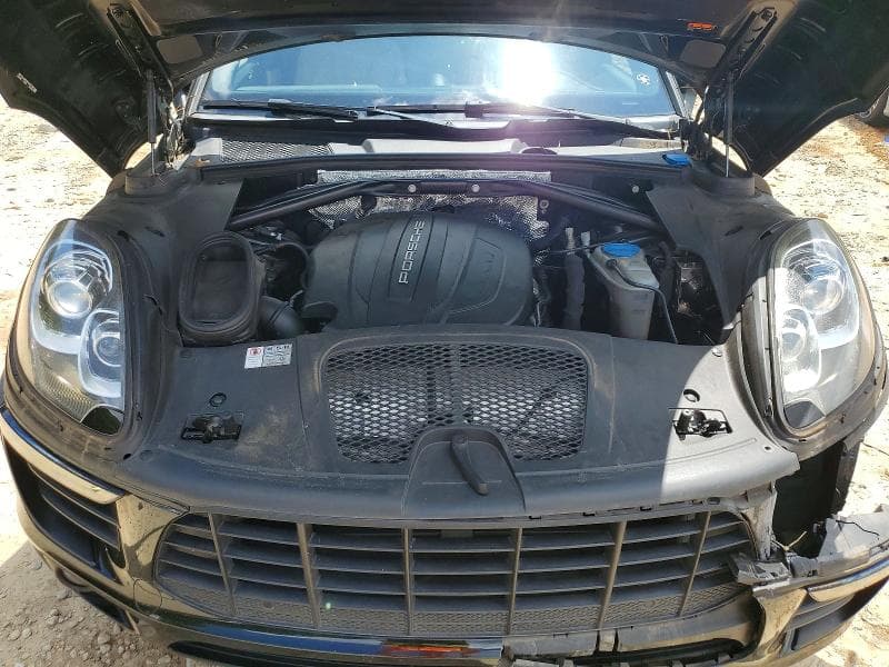 2017 PORSCHE MACAN 12