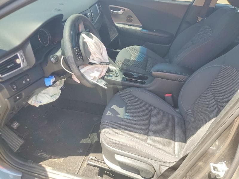 2018 KIA NIRO LX 7