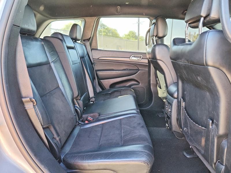 2021 JEEP GRAND CHEROKEE LAREDO 11