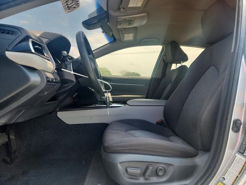 2018 TOYOTA CAMRY LE 7