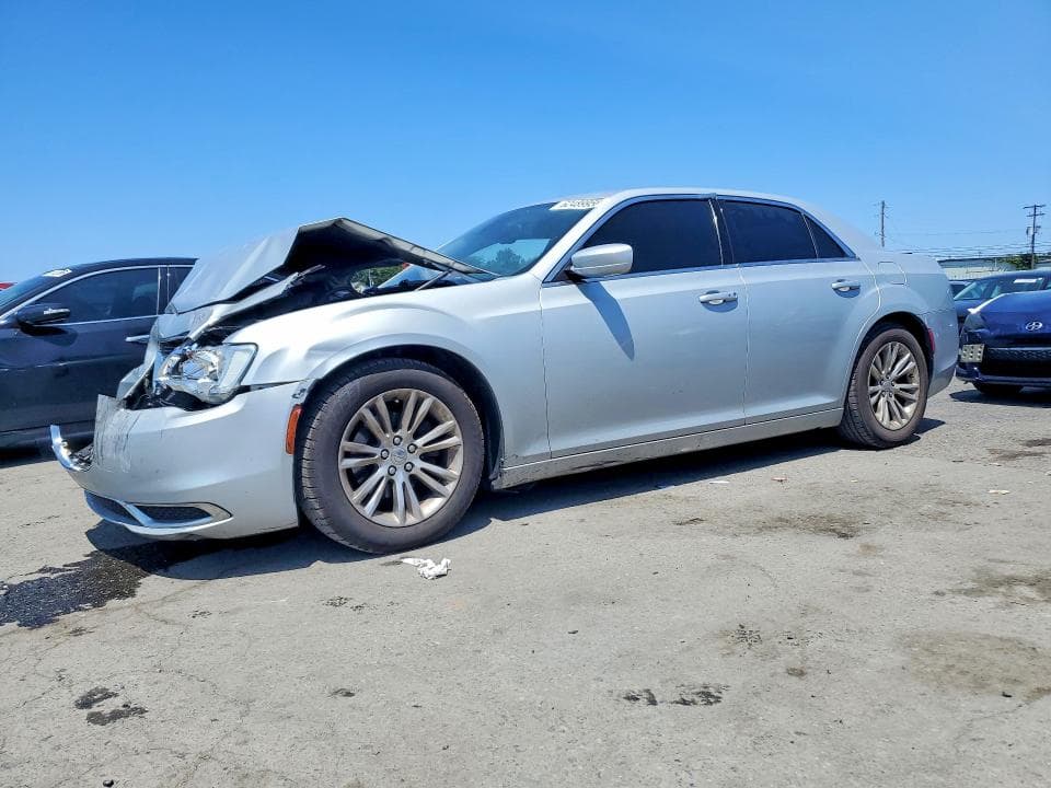2019 CHRYSLER 300 TOURING - 1