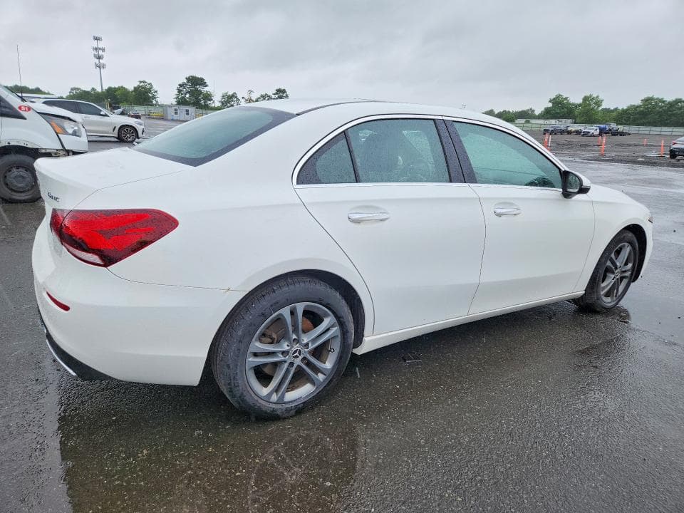 2020 MERCEDES-BENZ A 220 4MATIC 3