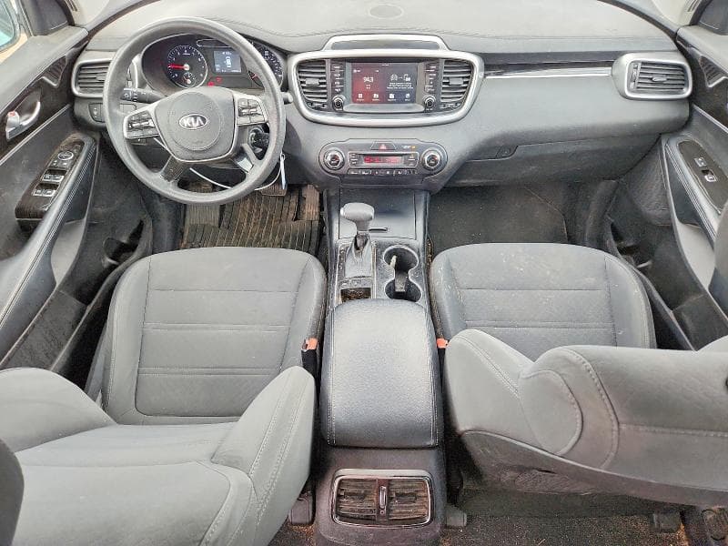 2019 KIA SORENTO LX V6 8