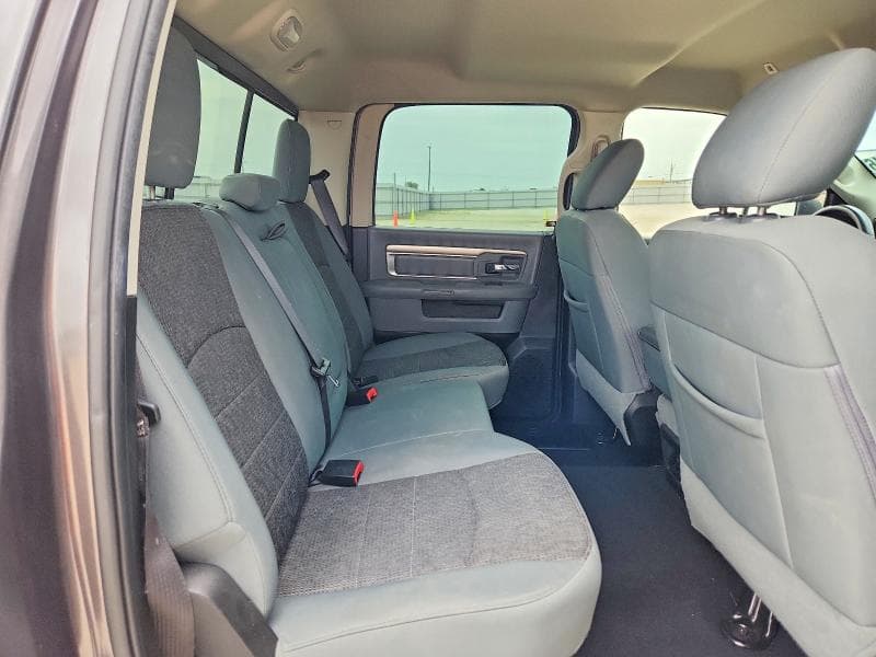 2019 RAM 1500 CLASSIC SLT 10