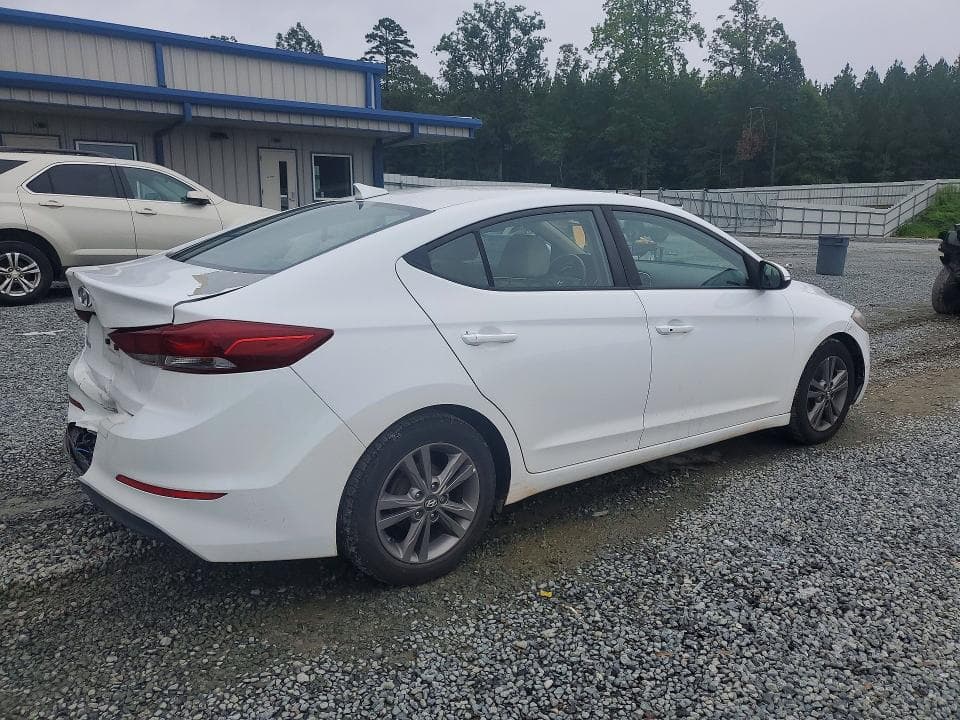 2017 HYUNDAI ELANTRA SE 3