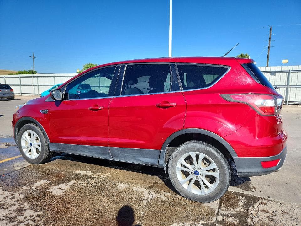 2017 FORD ESCAPE SE 2