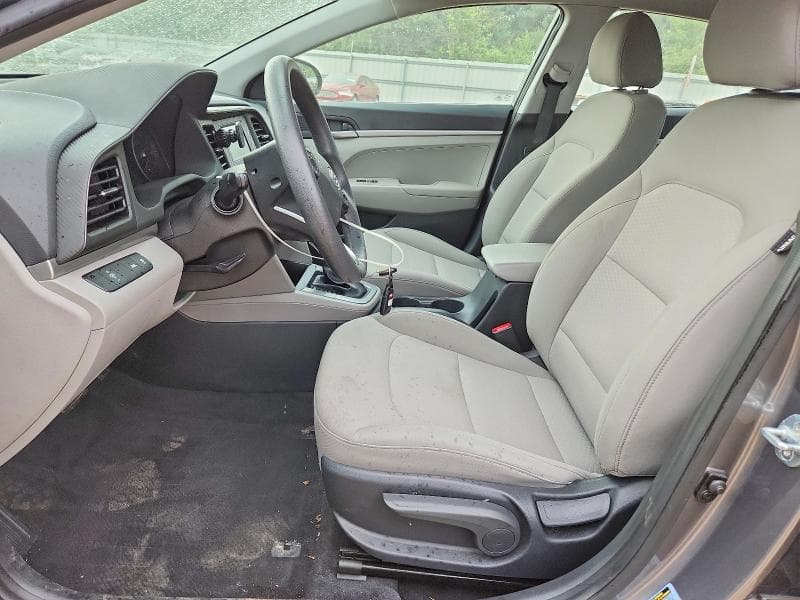 2020 HYUNDAI ELANTRA SE 7