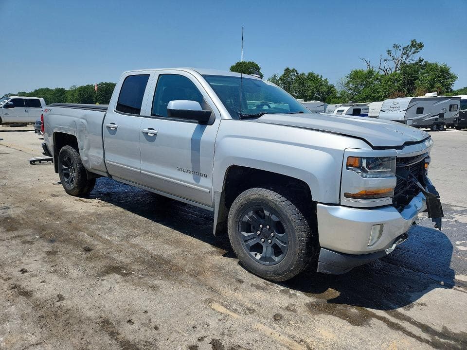 2017 CHEVROLET SILVERADO K1500 LT 4