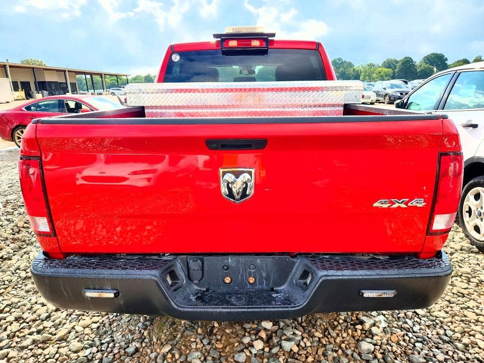 2022 RAM 1500 CLASSIC TRADESMAN 6