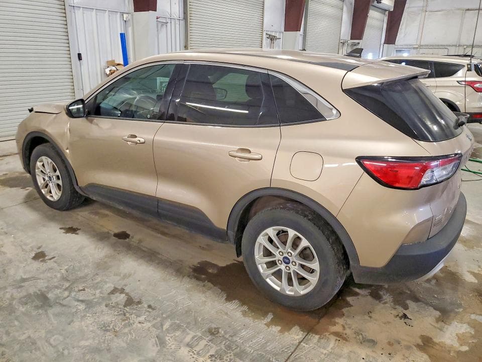 2020 FORD ESCAPE SE 2