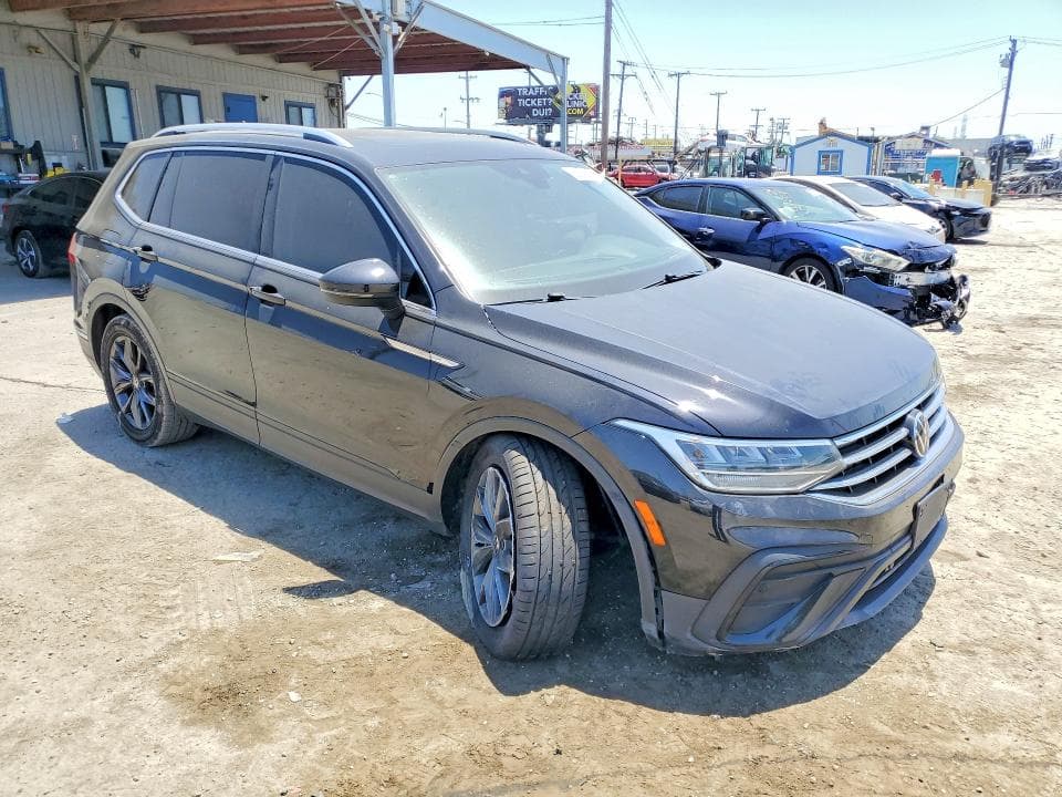 2022 VOLKSWAGEN TIGUAN SE 4