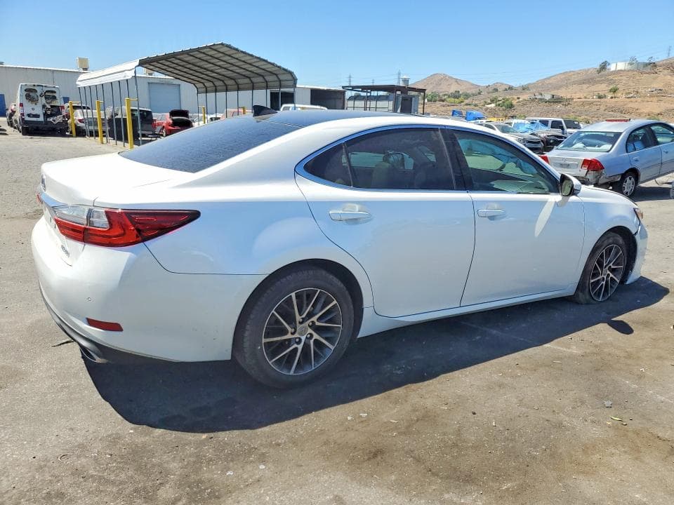 2017 LEXUS ES 350 3