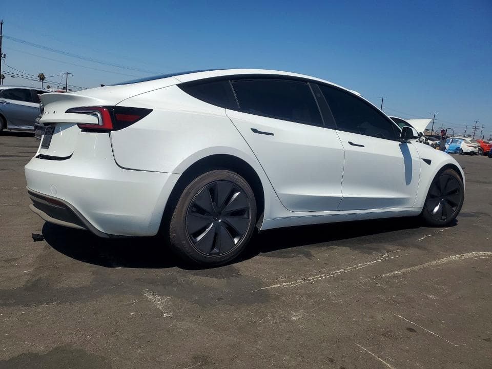 2026 TESLA MODEL 3 3