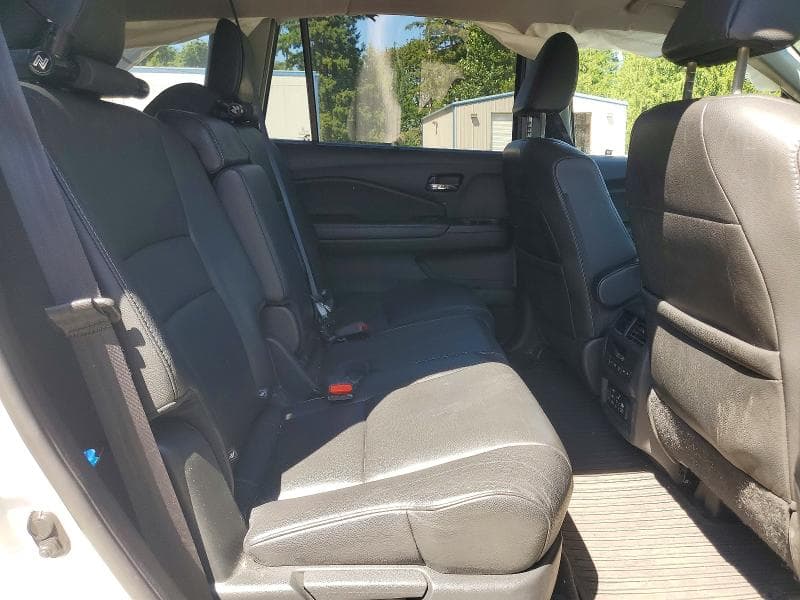 2017 HONDA PILOT TOURING 11