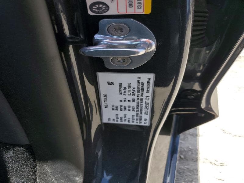 2026 TESLA MODEL 3 12