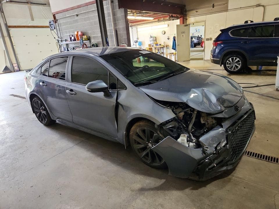 2025 TOYOTA COROLLA SE 4