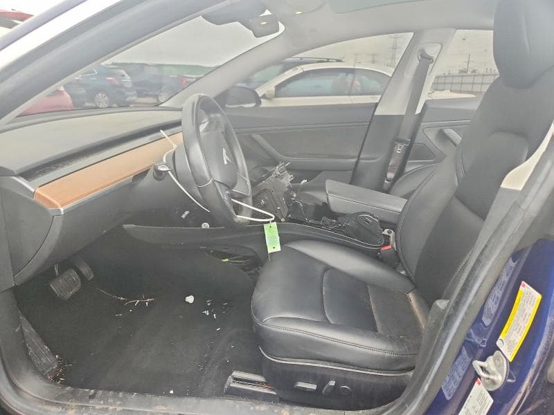 2018 TESLA MODEL 3 7