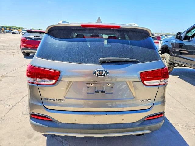 2017 KIA SORENTO EX 6