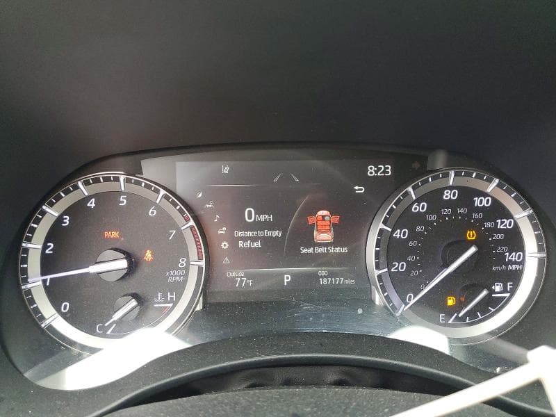 2022 TOYOTA HIGHLANDER XLE 9