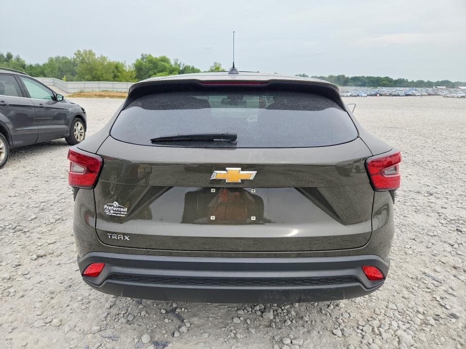 2024 CHEVROLET TRAX LS 6