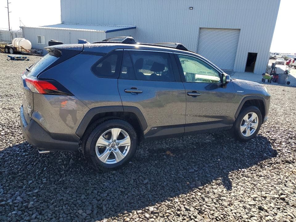 2019 TOYOTA RAV4 HYBRID XLE 3